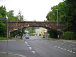 ber diese Brcke an der Paul-Jkel-Strae im Chemnitzer Stadtteil Altendorf verluft die ehemalige Strecke Chemnitz Kchwald-Wstenbrand, 09.07.07