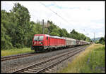 DB 187164 ist hier am 30.06.2021 um 15.34 Uhr in Hoheneiche mit einem gemischten Güterzug aus Bebra kommend in Richtung Norden unterwegs.