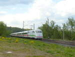 DB 402 015  Bitterfeld-Wolfen  als ICE 681 von Hamburg-Altona nach Nürnberg Hbf, am 19.05.2021 in Oberhaun.