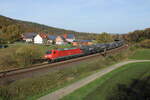 DB 152 081-6 mit einem gemischten Güterzug Richtung Fulda, am 28.10.2022 in Hermannspiegel.