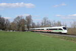 DB 415 002  Karlsruhe  + 411 058  Falkenberg/Elster  als ICE 1558 von Dresden Hbf nach Wiesbaden Hbf, am 05.04.2023 in Hauneck.