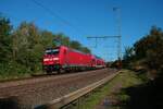DB Regio Bombardier Traxx 146 261-3 mit dem RE50 in Hanau am 24.10.21