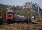 Unterm Marburger Landgrafenschloss (IX). RE 4113 aus Kassel eilt seinem Ziel Frankfurt entgegen. (07. April 2007, 17:39)