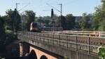 RE 99 nach Frankfurt Hbf überquerte gerade eben die Niddabrücke.