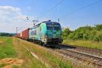 METRANS Siemens Vectron 383 413-2 mit Containerzug in Nieder-Mörlen am 18.06.23