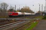 DB Cargo Bombardier Traxx 187 151-6 mit Mischer in Kahl am Main am 08.11.25