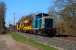 KonRail 212 285-1 mit HeringBahnbau KIROW Gleisbaukran in Maintal Ost am 02.03.26 