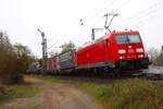 DB Cargo Bombardier Traxx 185 227-6 mit KLV Zug in Hanau Großauheim am 28.03.26