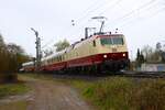 SEL 120 144-1 mit bunten Wagenpark als DZ93562 in Hanau Großauheim am 28.03.26
