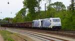Kahl am Main am 03.05.26 mit Lokomotion Zebra Doppeltraktion in Form von 185 662-4 und 185 661-6 mit dem Tonerdezug