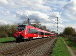 DB Regio Mittelhessenexpress 442 788 am 08.04.16 bei Hanau West. Normalerweise Fahren diese Züge über Bad Vilbel nach Friedberg, aber durch Bauarbeiten werden Sie bis zum 10.04.16 über Maintal und Hanau umgeleitet. Bei Trainspottern werden diese Triebwagen auch als Hamsterbacke bezeichnet 