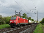 DB Cargo 185 084-1 mit Güterzug bei Hanau West am 03.05.16 