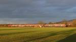 An ihrem vorletzten Einsatztag ist diese n-Wagen Garnitur als RB68 nach Heidelberg unterwegs und ist hier zwischen Bickenbach und Hähnlein-Alsbach zu sehen.