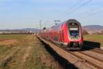 Am 25.02.2019 ist der Main-Neckar-Riedexpress als RE60 nach Mannheim zwischen Heddesheim und Ladenburg unterwegs.