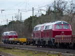 Am Nachmittag des 22.02.2020 rangieren 2x2 BR 215 der EfW im Bahnhof Darmstadt Eberstadt Bauzüge für den Austausch von Gleis 2 im Bereich das Bahnsteigs.