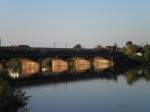 Neckarbrcke Ladenburg mit einer n-Wagengarnitur am 03.10.2011