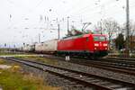 DB Cargo Bombardier Traxx 185 169-0 mit KLV Zug in Darmstadt Kranichstein am 24.02.24
