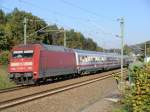 101-065 rauscht am 10.10.10 mit dem IC 2256 Frankfurt/M - Saarbrcken bei Kirkel gen Rohrbach.