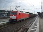 186 326-5 zieht einen gemischten Güterzug am 03.08.2011 durch Kaiserslautern
