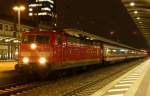 Die Hauptuntersuchte und neu gestrichene 181 205-6 steht mit dem IC 2054 Frankfurt (Main) – Saarbrcken am 12.01.2012 in Kaiserslautern 

