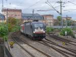 Taurus ES 64 U2-070 zieht den EC 7 Chur - Hamburg Altona am 06.10.2011 aus Mannheim  