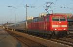 181 215-5 zieht den IC 2054 Frankfurt (Main) - Saarbrcken am 16.03.2012 aus Kaiserslautern