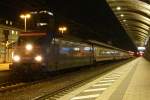 101 100-6 (Stadtwerke) ist mit dem IC 2052 Stuttgart - Saarbrcken am 09.10.2012 in Kaiserslautern