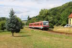 DB 628 479 erreicht in Kürze Roßbach(Pfalz) auf seiner Fahrt von Lauterecken-Grumbach nach Kaiserslautern Hbf.