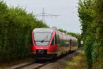 643 027 und 643 008 sind zwischen Winden und Kandel auf den Weg nach Karlsruhe.