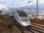 Ein TGV Duplex zum Greifen nah! Der umgeleitete TGV Duplex Stuttgart - Paris befährt nun den Saardamm in Saarbrücken in Richtung Frankreich.