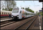 Süwex ET 429122 kommt hier gekuppelt mit einem CFL 23 ET in Richtung Trier bzw. Luxemburg am 29.04.2018 um 15.14 Uhr durch den Bahnhof Hetzerath.