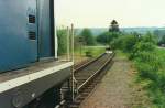 Ein Blick in Richtung Frankreich im Endbahnhof Reinheim mit 212 345.