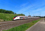 Graben-Neudorf - 10. Mai 2025 : RABe 501 013  Schaffhausen  am ECE 151 Frankfurt/Main - Milano Centrale.
Link zum Video : https://www.youtube.com/watch?v=bSOzkcKkMbc&t=113s