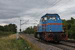 Als Lokzug (Freiburg (Brsg) Rbf - Neuenburg (Baden)) fuhr am Nachmittag des 27.07.2017 die SWEG V102 (575 002-7) bei Buggingen in Richtung  Zielbahnhof.