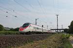 Als ECE 52 (Milano Centrale - Frankfurt (Main) Hbf) fuhr am 19.05.2018 der RABe 503 012 nördlich von Müllheim (Baden) Über die KBS 703 durchs Rheintal in Richtung Freiburg (Breisgau).