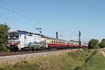 Am Morgen des 12.09.2018 fuhr 193 773  150 Jahre Brennereisenbahn  mit dem DPE 51  AKE Rheingold  (Dortmund Hbf - Domodossola), welchen sie vom Startbahnhof bis nach Basel Bad Bf bespannte, bei