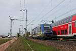 Als IRE (Freiburg (Brsg) Hbf - Mulhouse Ville) fuhr am Nachmittag des 07.05.2019 der SNCF TER Alsace X73909 nördlich von Müllheim (Baden) in Richtung des dortigen Bahnsteiges, wo sie ihren