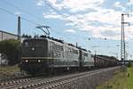 Am Nachmittag des 29.09.2019 fuhr BYB 151 119-5 zusammen mit der defekten BYB 151 038-7 als Wagenlok und einem leeren  Rüben -Zug (Frauenfeld (CH) - Nördlingen) beim Haltepunkt von Auggen