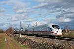 Am Nachmittag des 28.01.2020 fuhr 406 010-9 (4610)  Frankfurt am Main  als ICE 105 (Amsterdam CS - Basel SBB) zusammen mit 406 502-5 (4602) als ICE 205 (Köln Hbf - Basel SBB) südlich von