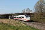 Als ICE 75 (Hamburg Altona - Basel Bad Bf) fuhr am Nachmittag des 27.03.2020 der 412 020 (9020/5812 020-6) südlich von Kollmasreute über die Rheintalbahn in Richtung Freiburg (Breisgau).