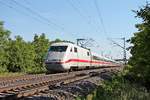 Als ICE 5 (Frankfurt (Main) Hbf - Basel SBB) fuhr am Morgen des 02.06.2020 der 401 088-0  Hildesheim  zwischen Buggingen und Müllheim (Baden) durchs Markgräflerland an der Ortschaft