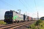 ELL/SBBCI 193 258  SBB Cargo International  mit einem Containerzug nach Italien am Morgen des 04.07.2020 südlich von Auggen.