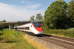 Ein RABe 501 der SBB auf Testfahrt auf der Rheintalbahn.