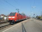 146 109-4 mit einer RB von Neuenburg (Baden) nach Offenburg am 24.03.12 bei der Ausfahrt in Mllheim (Baden).