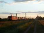 185 274-8 mit einem KLV-Zug am frhen Morgen des 07.07.12 bei Hgelheim.