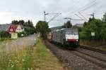 ES 64 F4-083 mit einem Autozug am 25.06.13 kurz nach der Durchfahrt in Schallstadt.