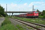 111 061 mit der RB 26566 am Nachmittag des 03.08.13 bei der Ausfahrt aus Mllheim (Baden).