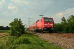 146 233-2 mit einer abendlichen RB nach Neuenburg (Baden) am 03.08.13 zwischen Buggingen und Mllheim (Baden).