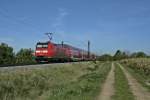 146 109-4 mit einem RE nach Offenburg am Nachmittag des 19.10.13 bei Hgelheim.