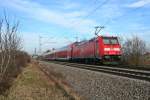 146 229-0 brachte am Nachmittag des 18.01.14 einem RE von Basel ber Freiburg (Breisgau) Hbf nach Offenburg.